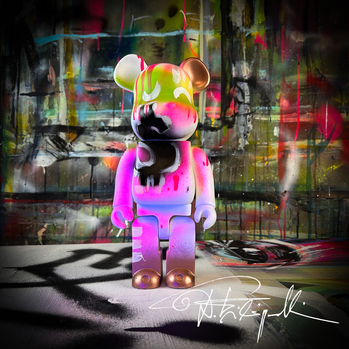 Bearbrick money is freedom